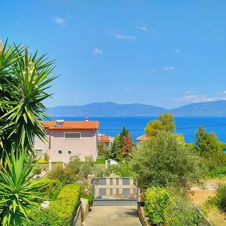 Cozy With Pool, View, Internet, Barbeque *